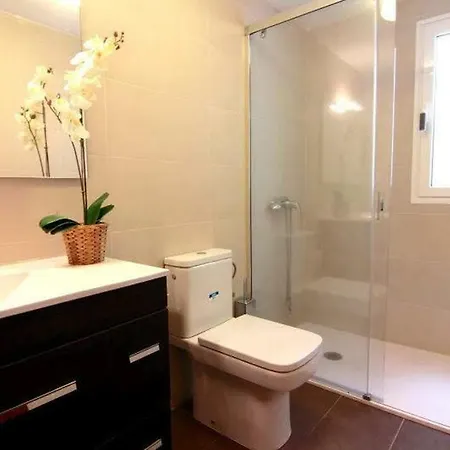 Apartment Ground Floor With Private Garden, Charcos *