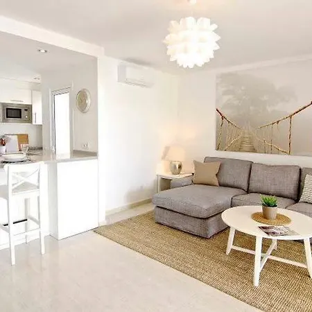 Apartment Ground Floor With Private Garden, Charcos *