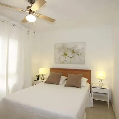 Ground Floor With Private Garden, Charcos Apartament Costa Teguise